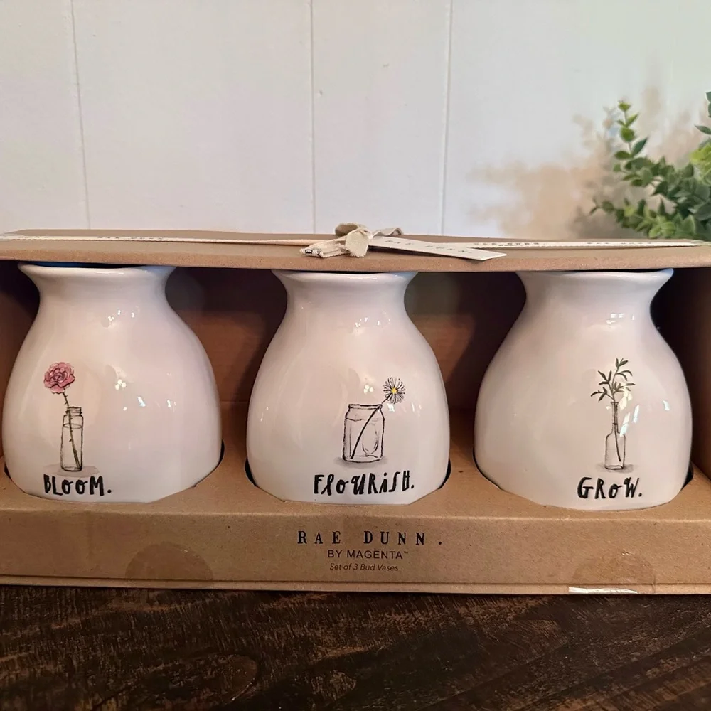 Rae Dunn White Ceramic 'Bloom, Flourish, Grow' 3-Piece Bud Vase Set